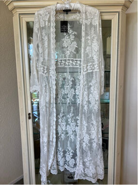 Women's HERS & MINE White Lace Robe S/M